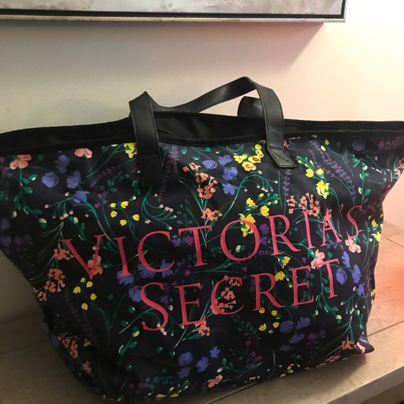 VIctoria Secret tote bag - Picture 6 of 10